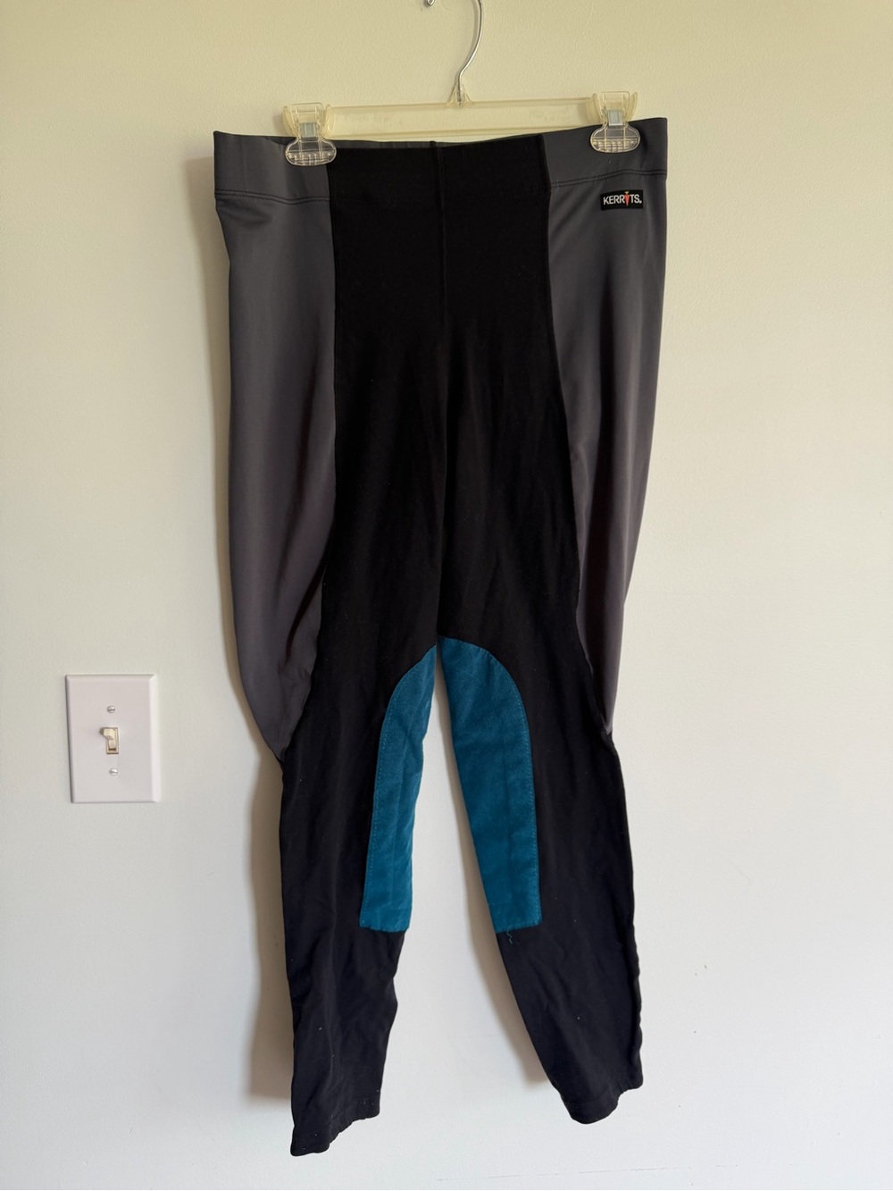 Kerrits Women’s Flow Rise Equestrian Gray & Black Riding Tights Teal Knee Patch